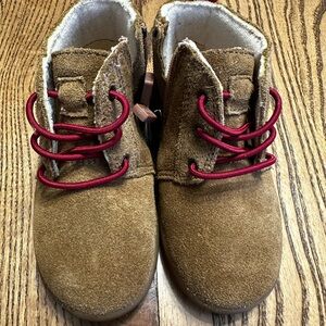 UGG Kristjan Chukka suede boots. Toddler size 7.